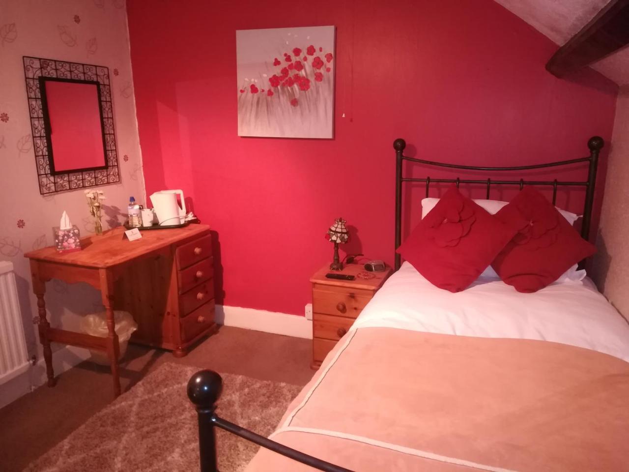 Tara Bed and Breakfast Fishguard Exterior foto